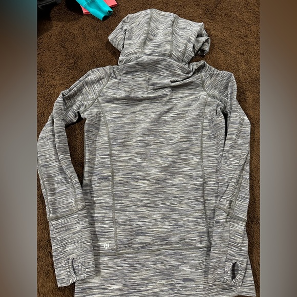 Lululemon Zip-up with Hood - Size 6 - Picture 2 of 8